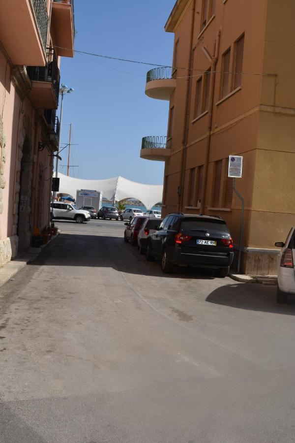 Al Civico 1 Apartments Trapani Buitenkant foto